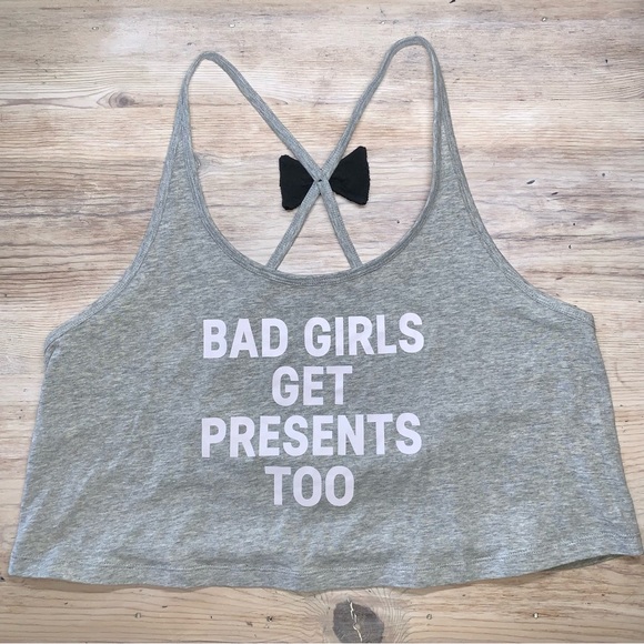 NWOT Victoria’s Secret Gray Strappy Graphic Crop Top - Picture 8 of 14